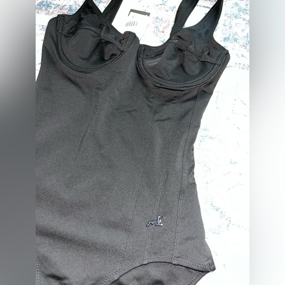 NWT Morgan Lane Daphne One Piece In Noir Swimsuit - Picture 6 of 8